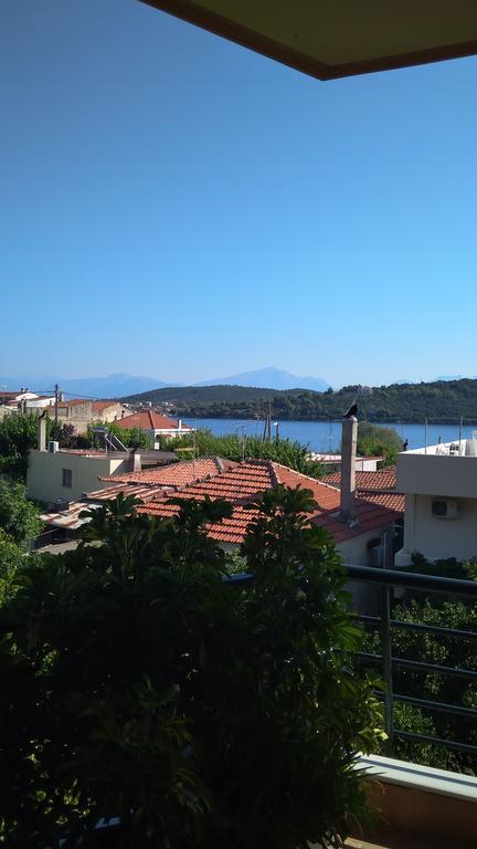Nikolitsa Apartments Glyfada  Bagian luar foto