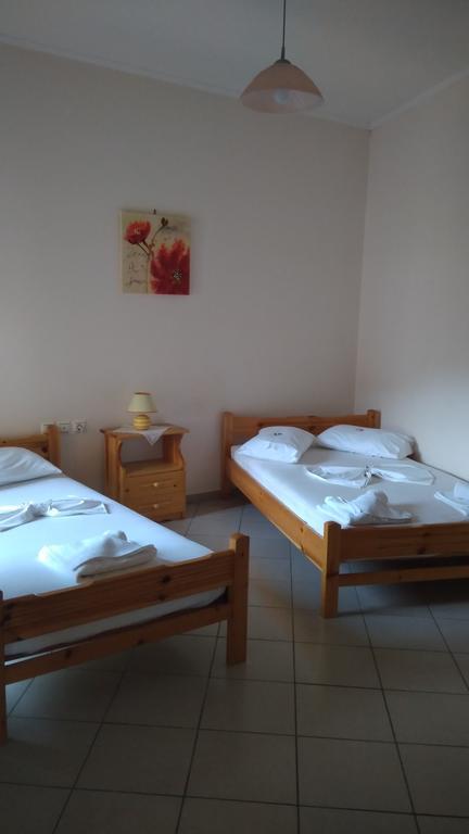 Nikolitsa Apartments Glyfada  Bagian luar foto